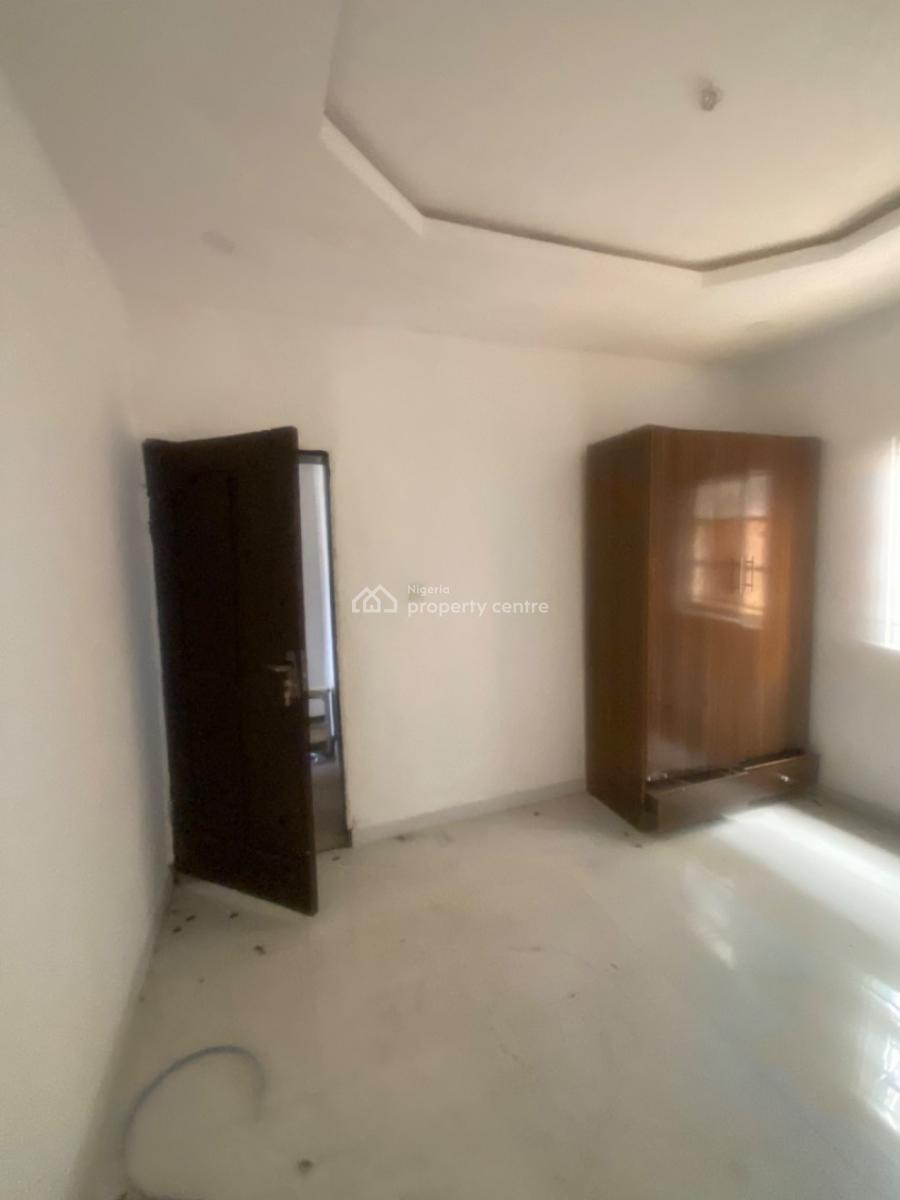 Luxuriously Spacious Nice Mini Flat, No 14, Kayode Street, Sangotedo, Ajah, Lagos, Mini Flat (room and Parlour) for Rent