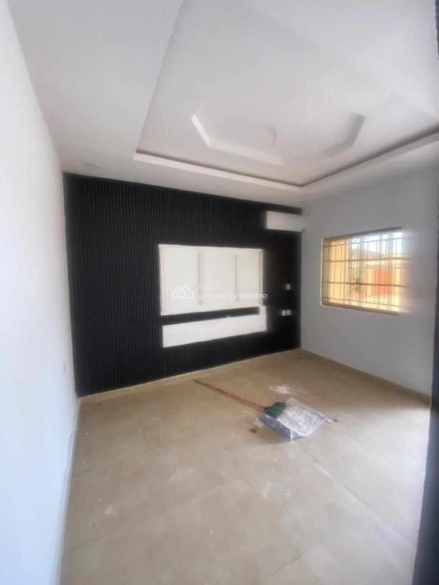 Luxuriously Spacious Nice Mini Flat, No 14, Kayode Street, Sangotedo, Ajah, Lagos, Mini Flat (room and Parlour) for Rent