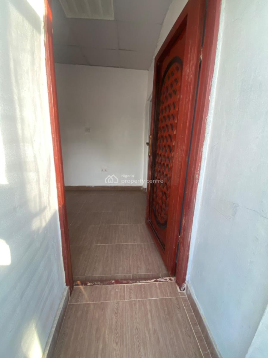 Luxuriously Spacious Nice Mini Flat, No 14, Kayode Street, Abijo, Lekki, Lagos, Mini Flat (room and Parlour) for Rent