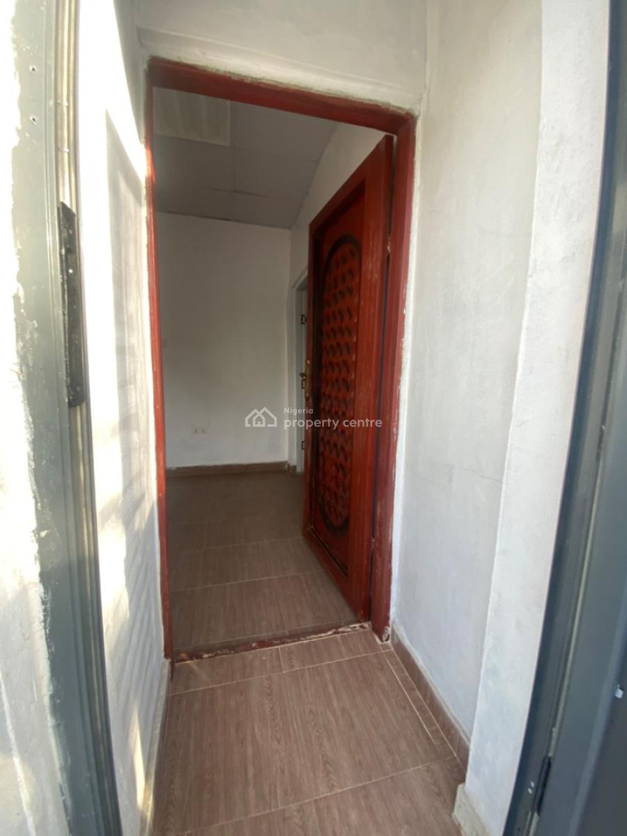 Luxuriously Spacious Nice Mini Flat, No 14, Kayode Street, Abijo, Lekki, Lagos, Mini Flat (room and Parlour) for Rent