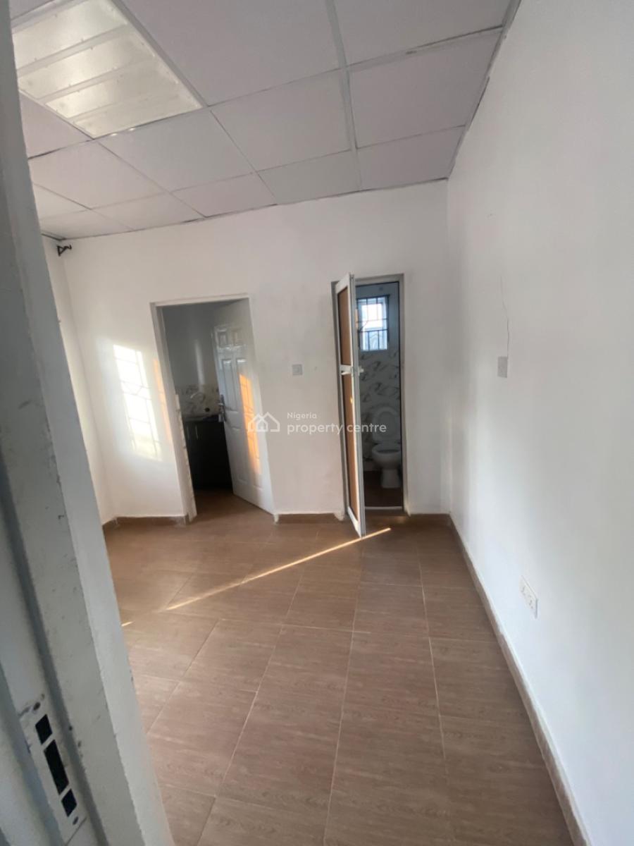Luxuriously Spacious Nice Mini Flat, No 14, Kayode Street, Abijo, Lekki, Lagos, Mini Flat (room and Parlour) for Rent