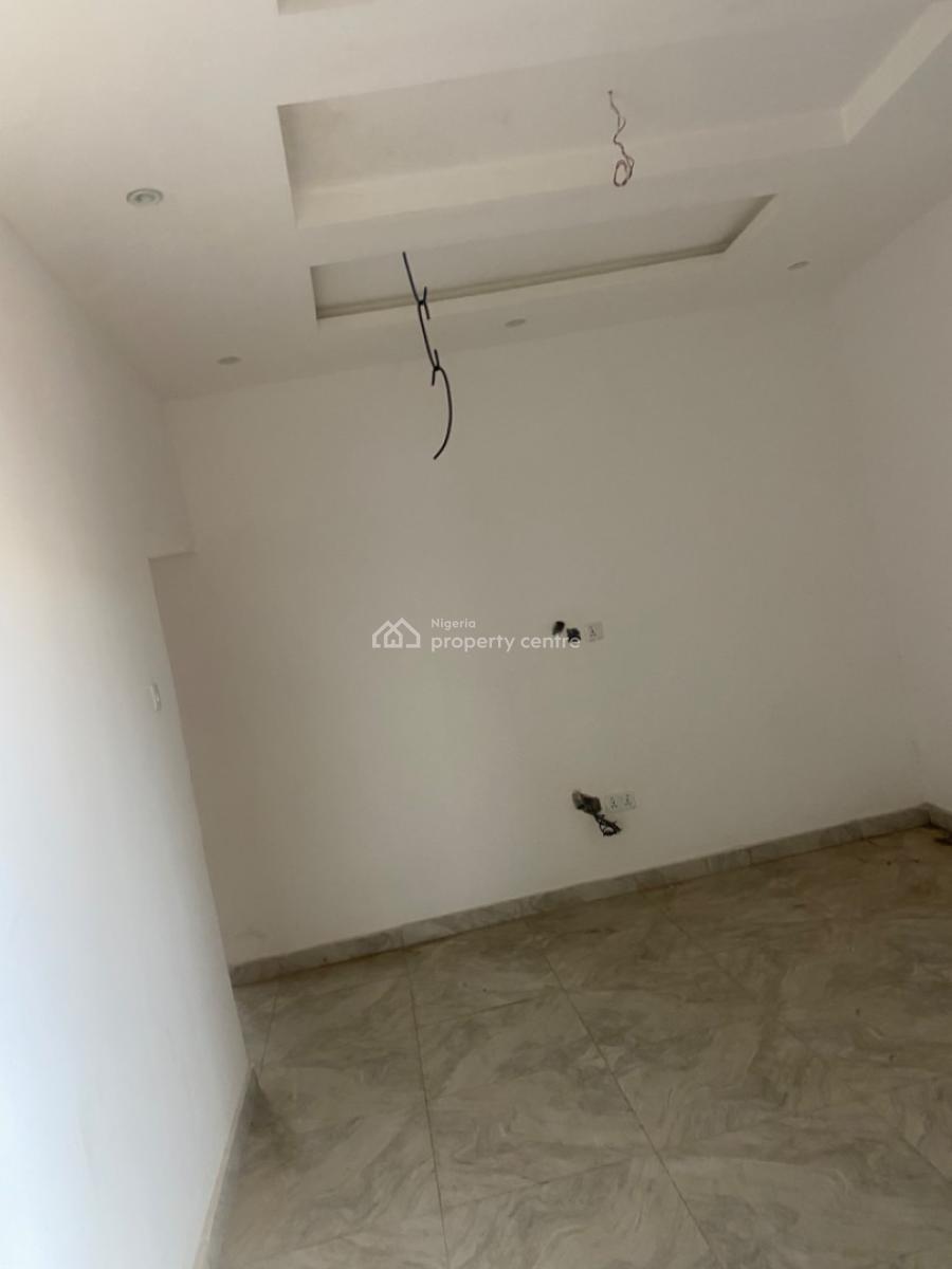 Luxuriously Spacious Nice 2 Bedroom Flat, No 14, Kayode Street  Abijo, Abijo, Lekki, Lagos, House for Rent