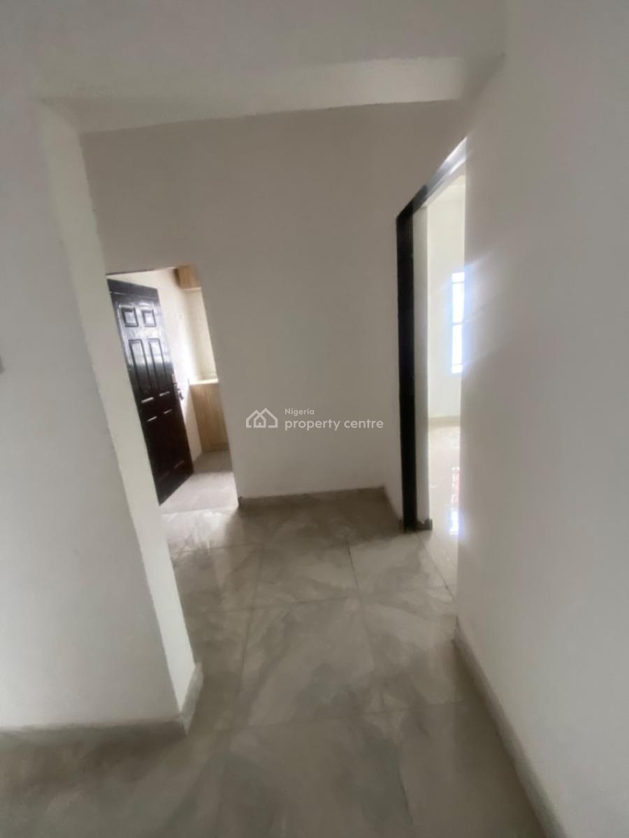 Luxuriously Spacious Nice 2 Bedroom Flat, No 14, Kayode Street  Abijo, Abijo, Lekki, Lagos, House for Rent