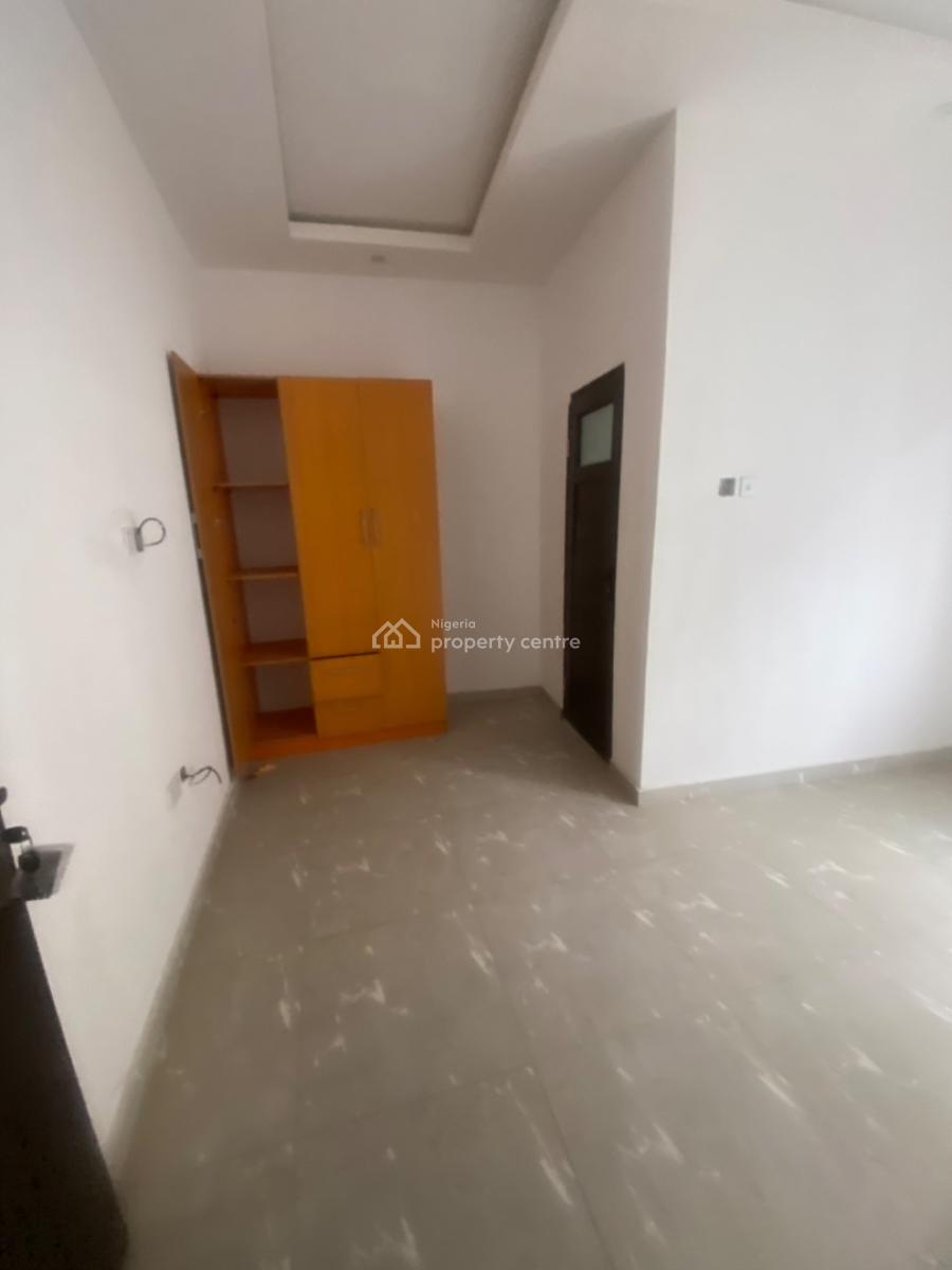Luxuriously Spacious Nice 2 Bedroom Flat, No 14, Kayode Street  Abijo, Abijo, Lekki, Lagos, House for Rent