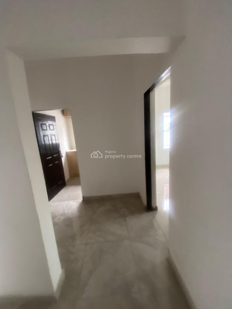 Luxuriously Spacious Nice 2 Bedroom Flat, No 14, Kayode Street  Abijo, Abijo, Lekki, Lagos, House for Rent