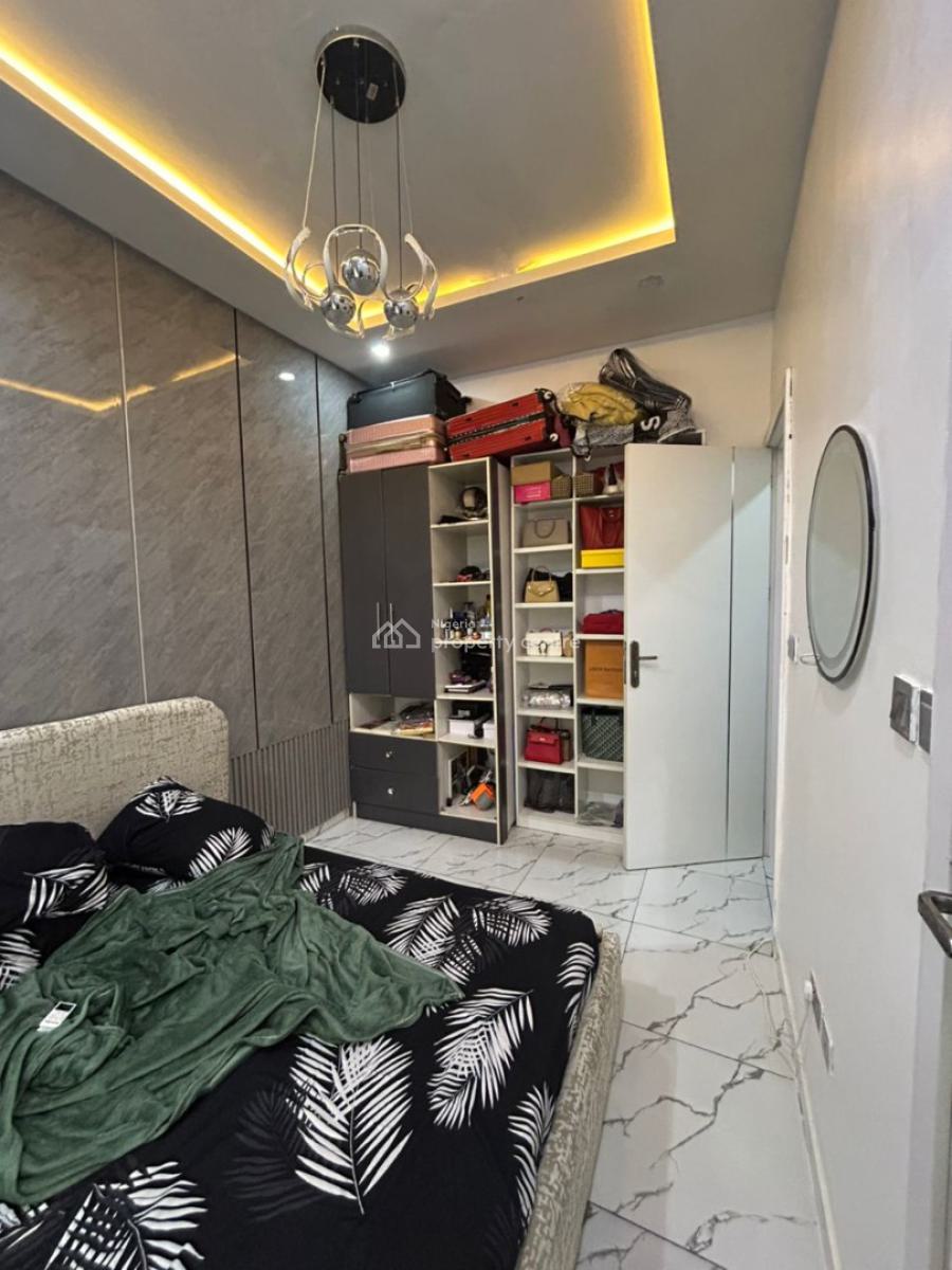 Exquisite Fully Serviced Mini Flat (room & Parlor) in a Secure Estate, Osapa, Lekki, Lagos, Mini Flat (room and Parlour) for Rent