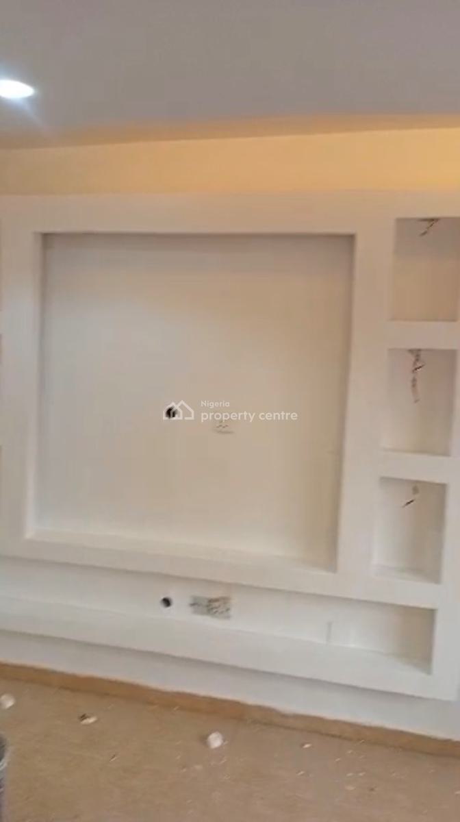 Spacious 2 Bedroom Flat, Ndic Estate, Maitama District, Abuja, Flat / Apartment for Rent