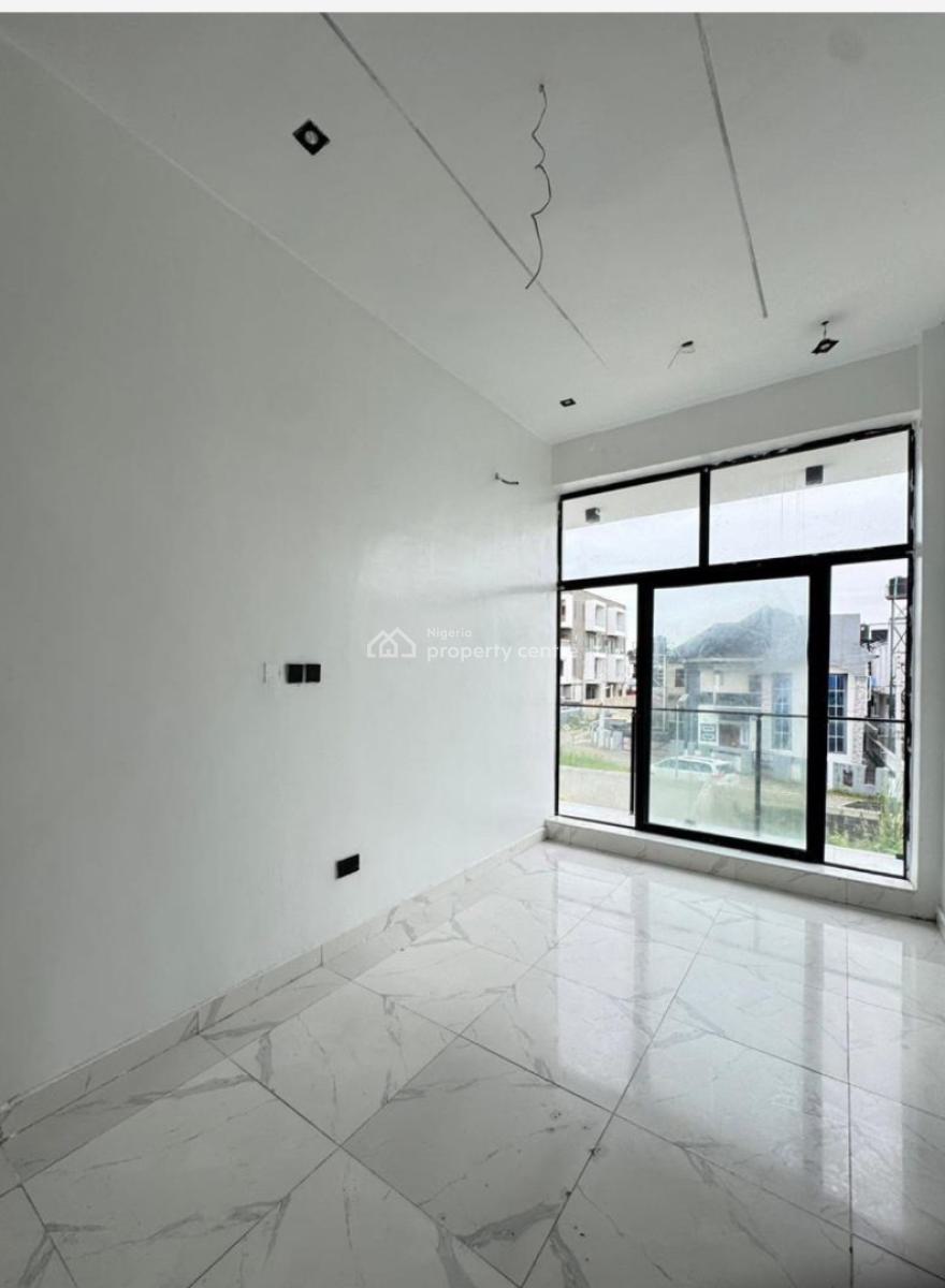 Corner Piece 4  Bedroom Terrace, Gra, Ikota, Lekki, Lagos, Terraced Duplex for Sale