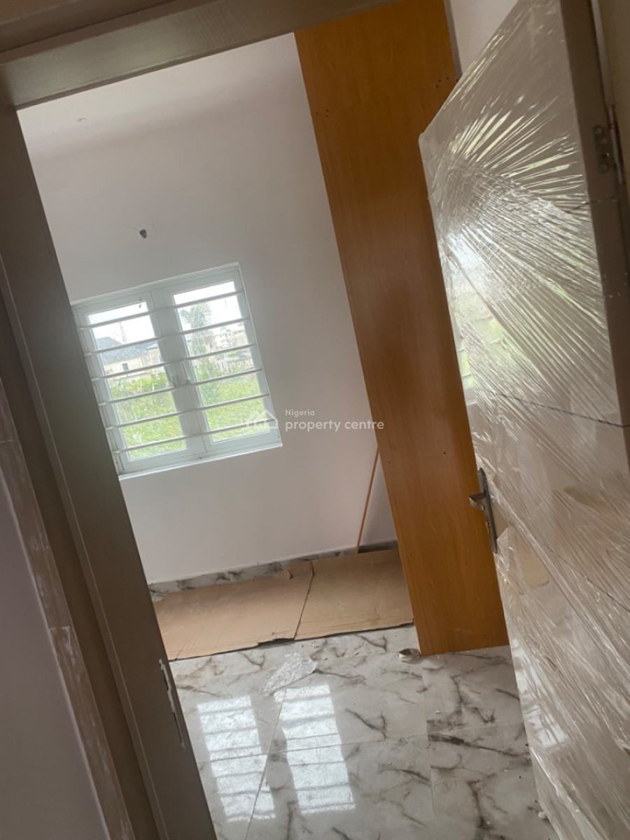 Luxuriously Spacious Mini Flat, No. 14b Femi Street, Sangotedo, Ajah, Lagos, Mini Flat (room and Parlour) for Rent