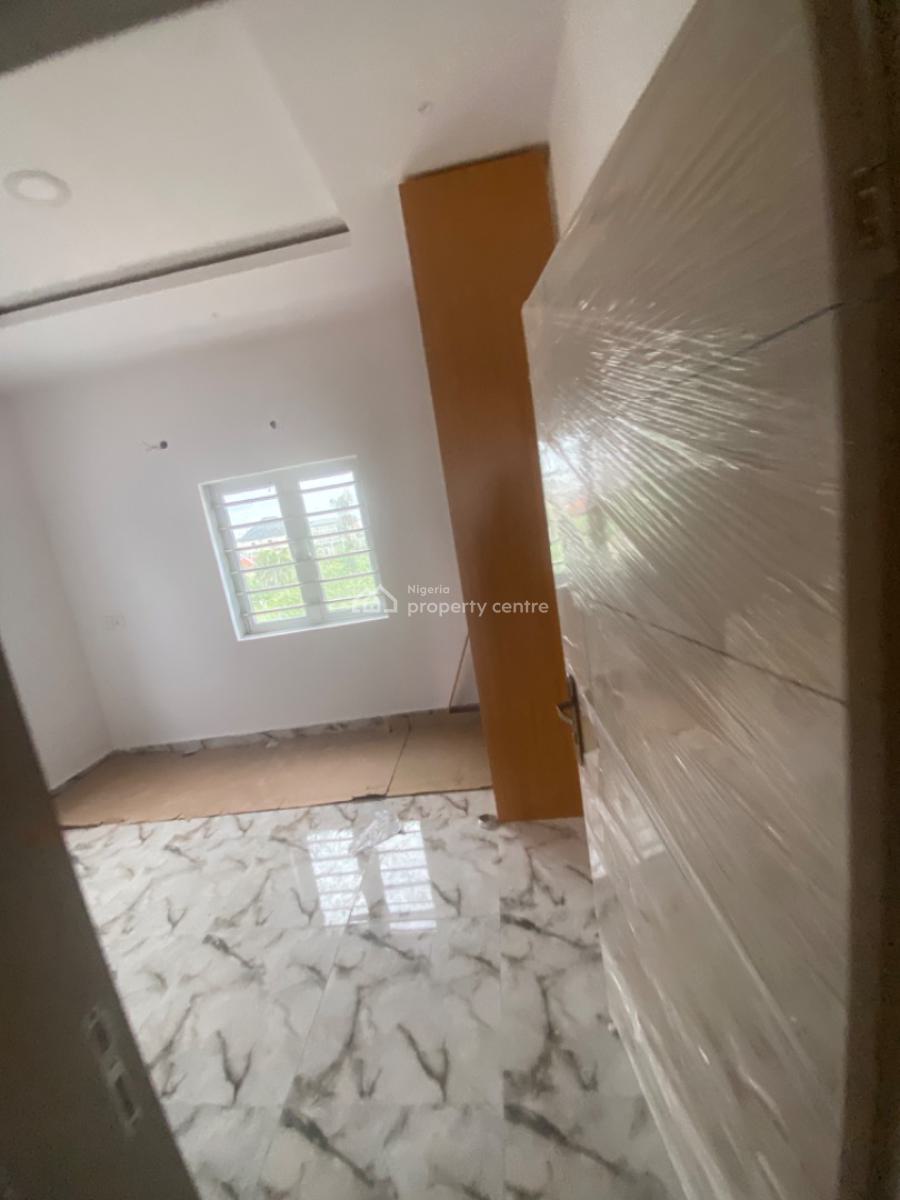 Luxuriously Spacious Mini Flat, No. 14b Femi Street, Sangotedo, Ajah, Lagos, Mini Flat (room and Parlour) for Rent