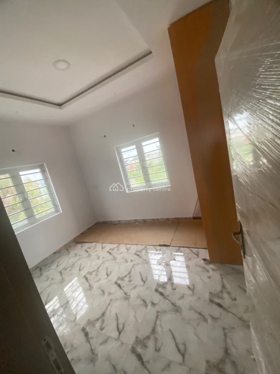 Luxuriously Spacious Mini Flat, No. 14b Femi Street, Sangotedo, Ajah, Lagos, Mini Flat (room and Parlour) for Rent