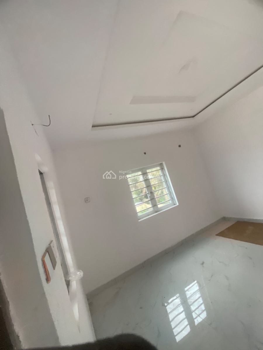 Luxuriously Spacious Mini Flat, No. 14b Femi Street, Sangotedo, Ajah, Lagos, Mini Flat (room and Parlour) for Rent