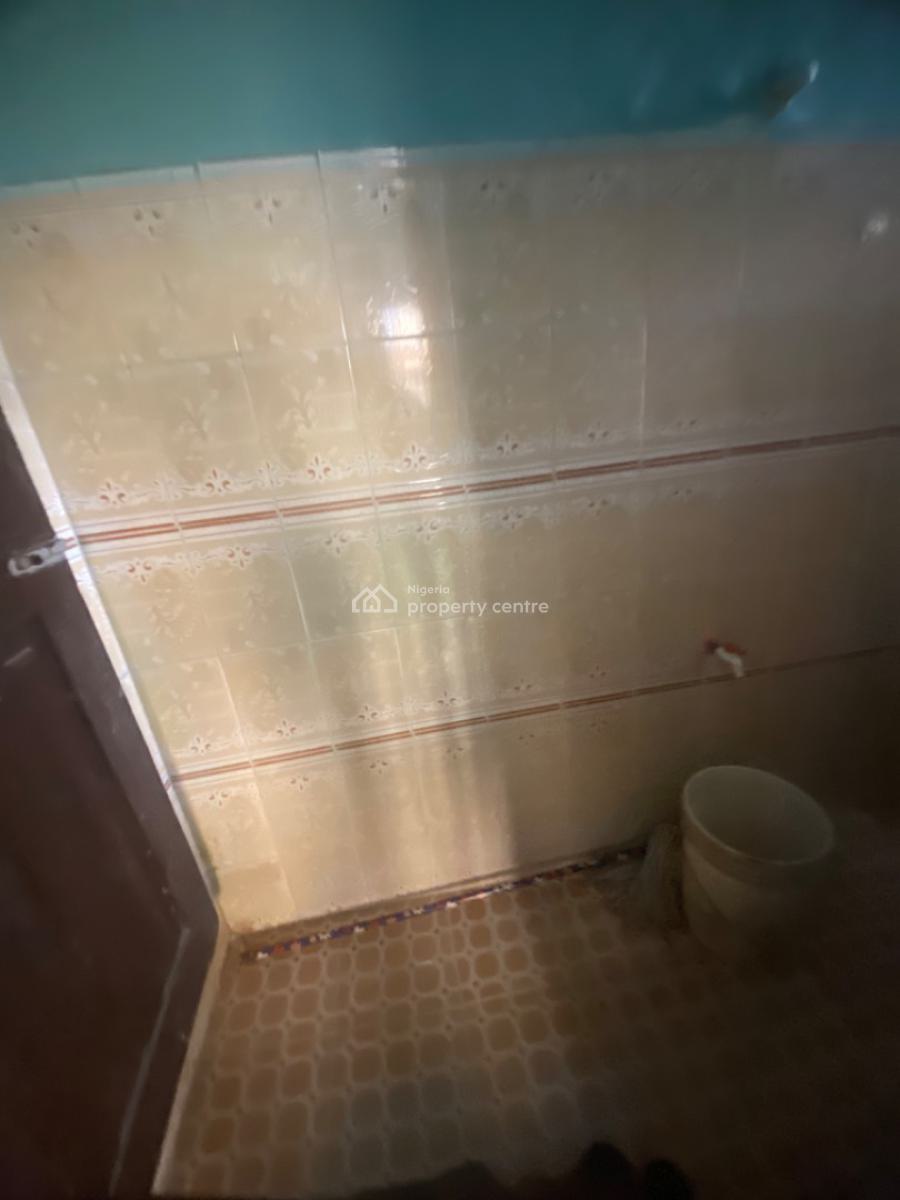 Luxuriously Spacious Self Contain, No. 14b Femi Street, Bogije, Ibeju Lekki, Lagos, Self Contain (single Rooms) for Rent