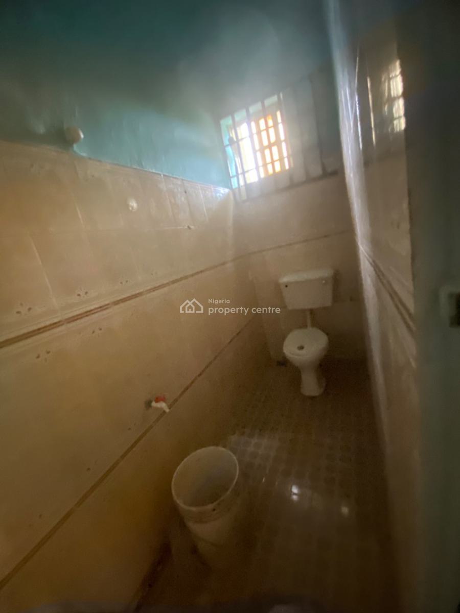 Luxuriously Spacious Self Contain, No. 14b Femi Street, Bogije, Ibeju Lekki, Lagos, Self Contain (single Rooms) for Rent
