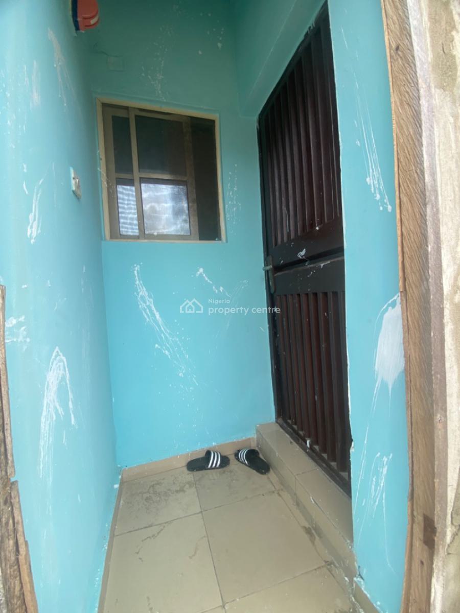 Luxuriously Spacious Self Contain, No. 14b Femi Street, Bogije, Ibeju Lekki, Lagos, Self Contain (single Rooms) for Rent