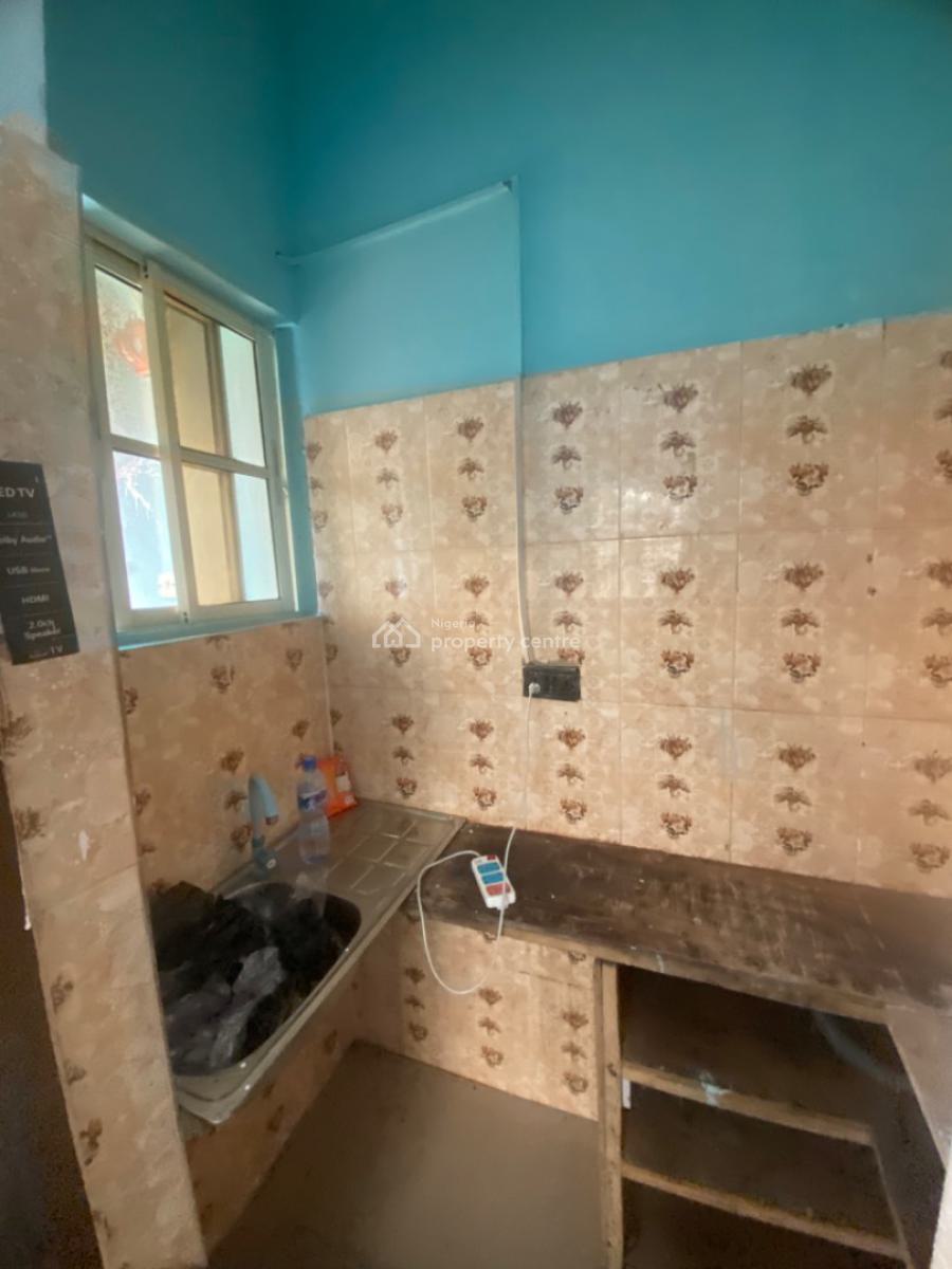 Luxuriously Spacious Self Contain, No. 14b Femi Street, Bogije, Ibeju Lekki, Lagos, Self Contain (single Rooms) for Rent