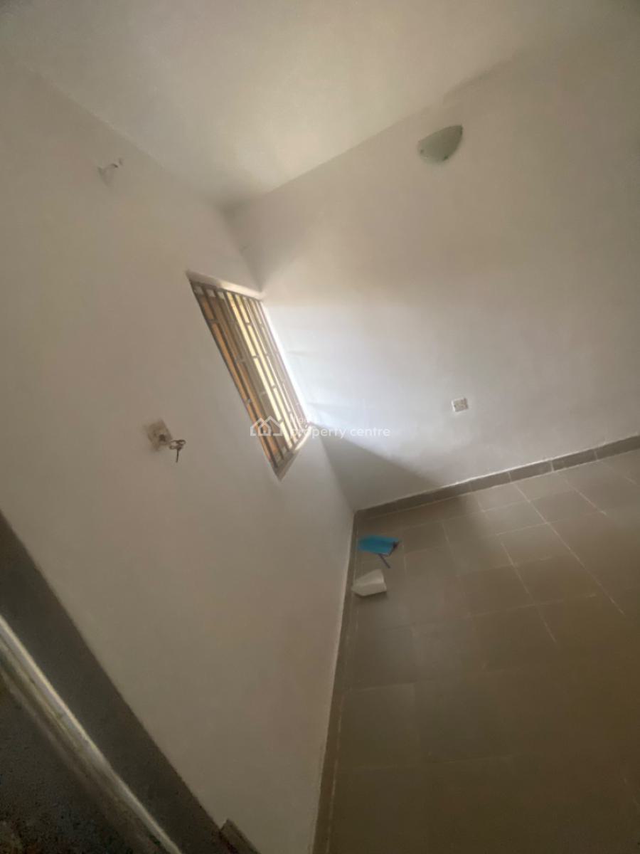 Luxuriously Spacious Self Contain, No. 14b Femi Street, Sangotedo, Ajah, Lagos, Self Contain (single Rooms) for Rent