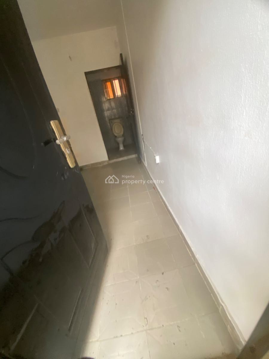 Luxuriously Spacious Self Contain, No. 14b Femi Street, Sangotedo, Ajah, Lagos, Self Contain (single Rooms) for Rent