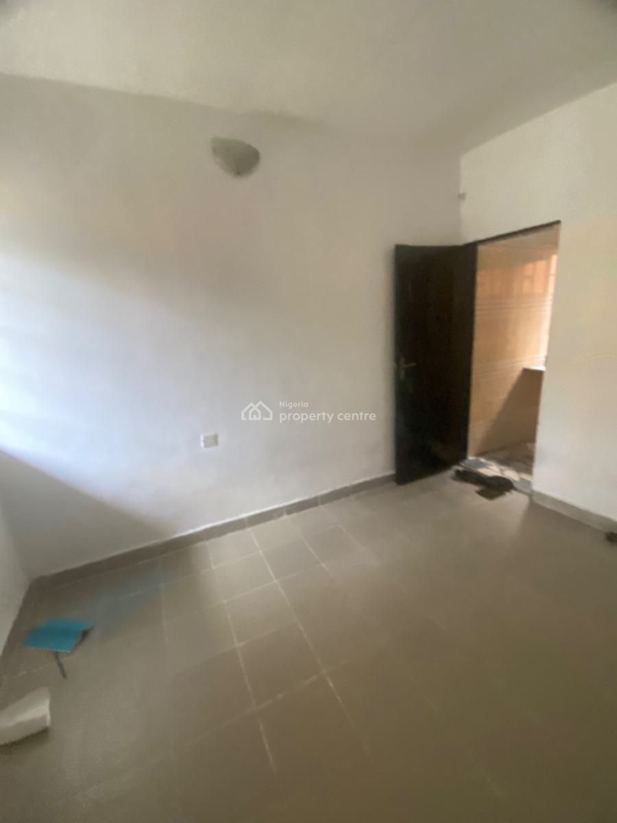 Luxuriously Spacious Self Contain, No. 14b Femi Street, Sangotedo, Ajah, Lagos, Self Contain (single Rooms) for Rent
