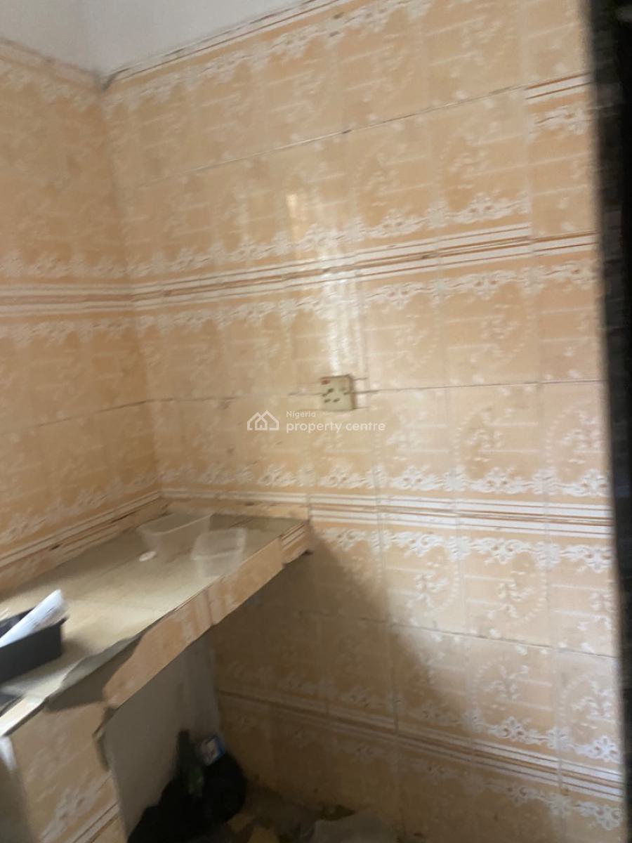 Luxuriously Spacious Self Contain, No. 14b Femi Street, Sangotedo, Ajah, Lagos, Self Contain (single Rooms) for Rent