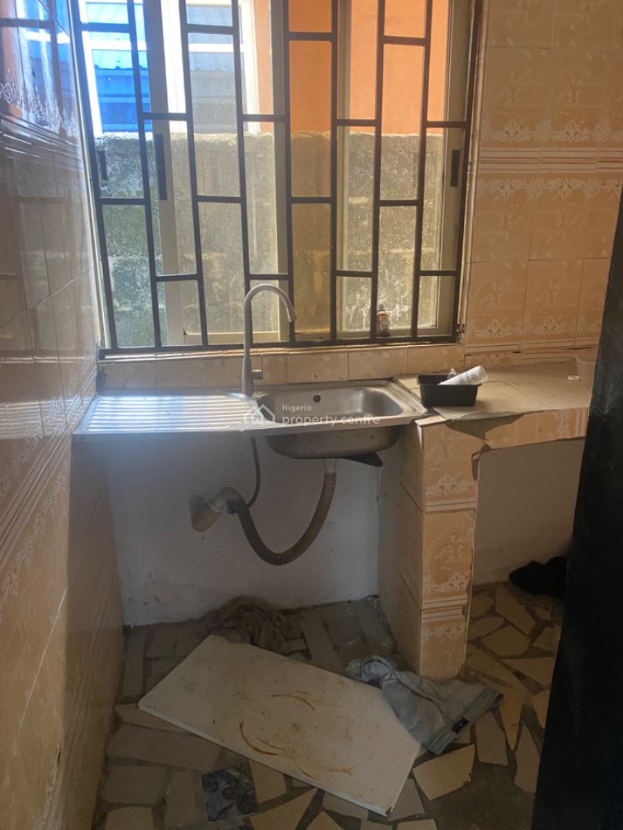 Luxuriously Spacious Self Contain, No. 14b Femi Street, Sangotedo, Ajah, Lagos, Self Contain (single Rooms) for Rent