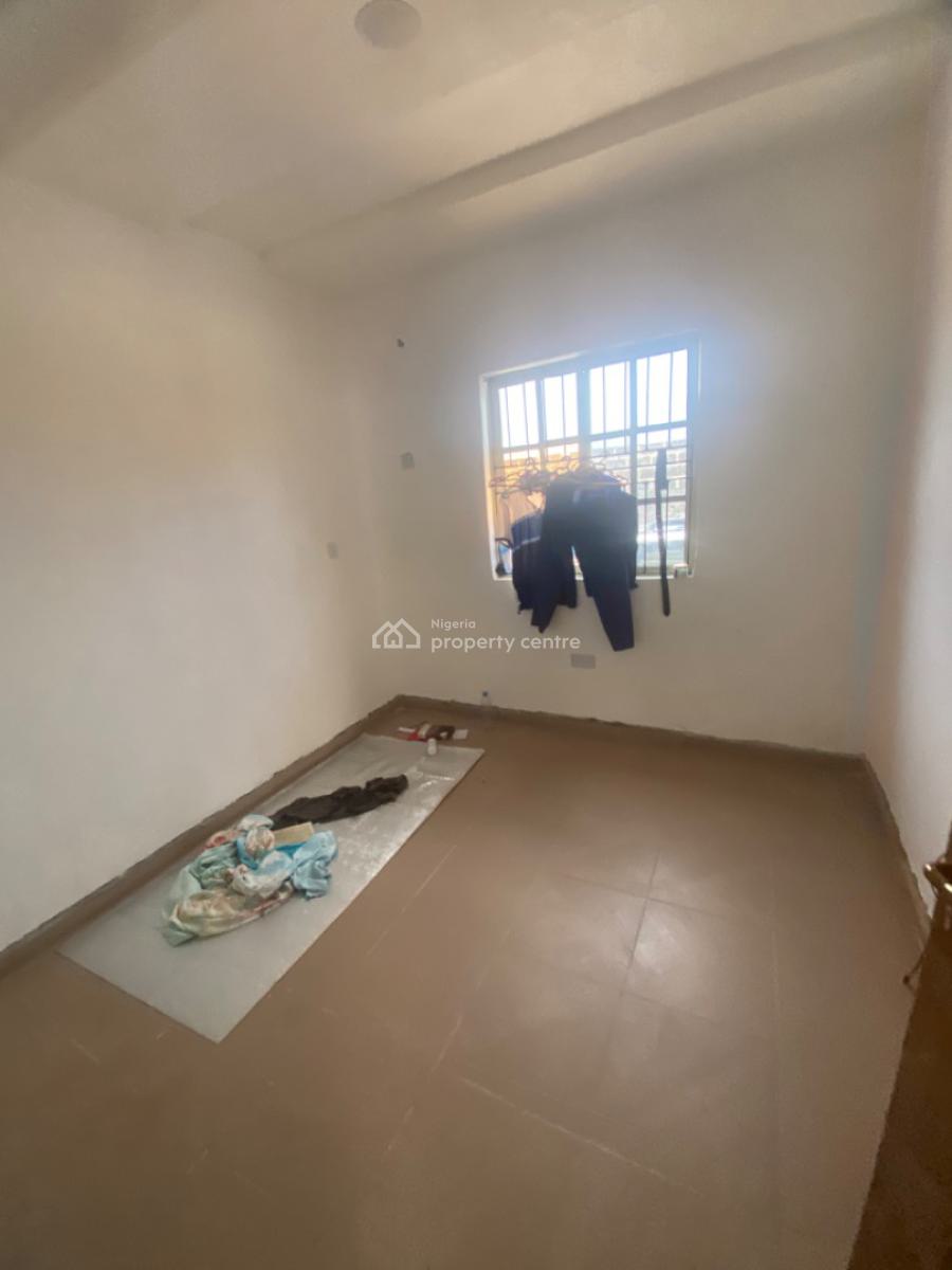 Luxuriously Spacious Mini Flat, No. 14b, Femi Street, Abijo, Lekki, Lagos, Mini Flat (room and Parlour) for Rent
