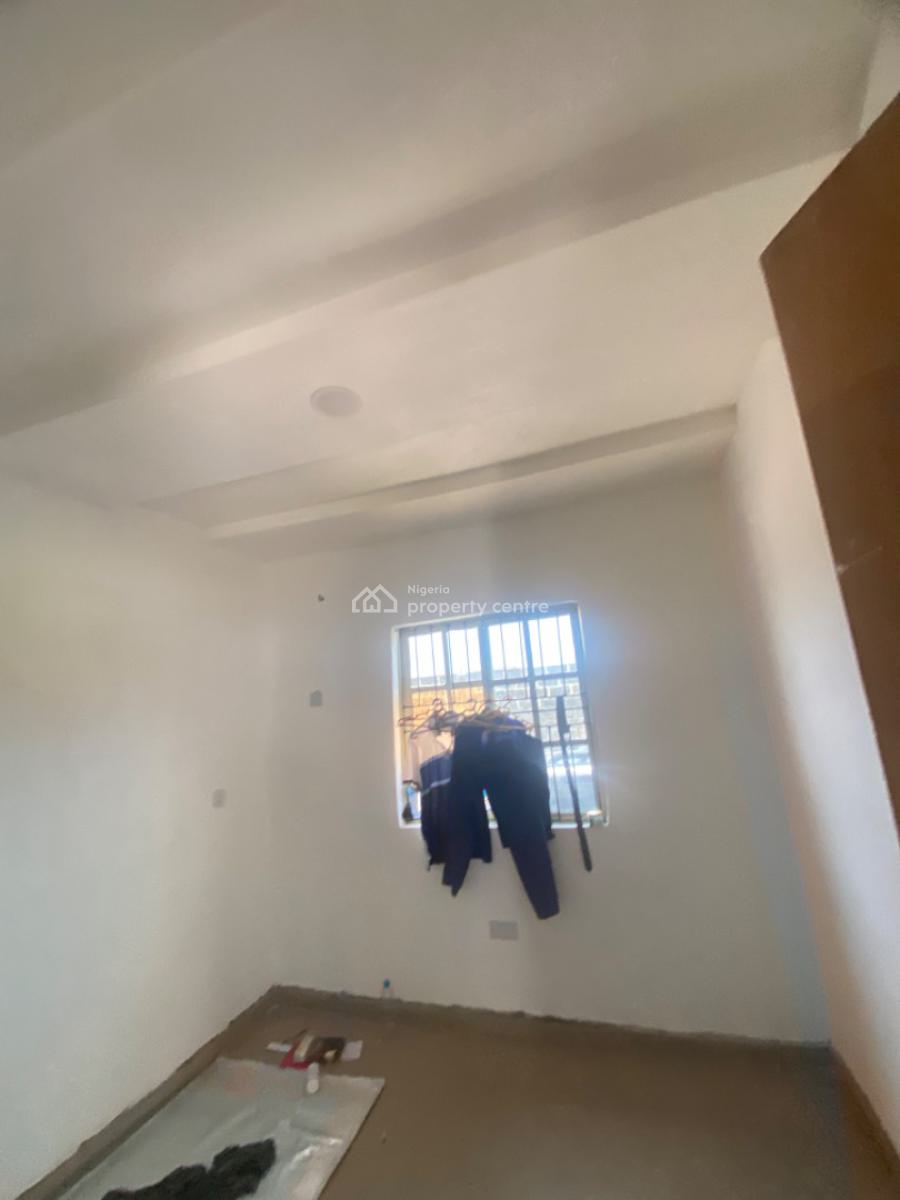 Luxuriously Spacious Mini Flat, No. 14b, Femi Street, Abijo, Lekki, Lagos, Mini Flat (room and Parlour) for Rent