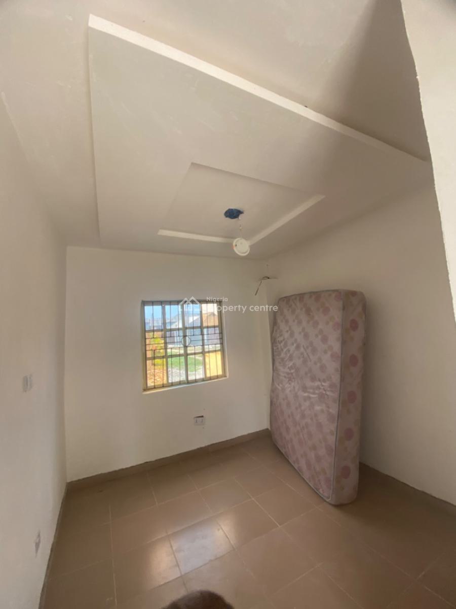 Luxuriously Spacious Mini Flat, No. 14b, Femi Street, Abijo, Lekki, Lagos, Mini Flat (room and Parlour) for Rent