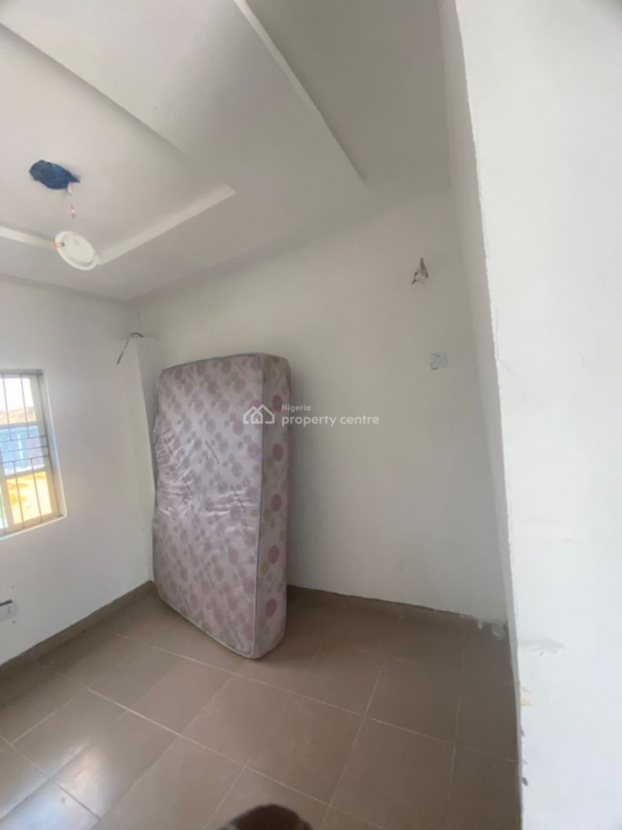 Luxuriously Spacious Mini Flat, No. 14b, Femi Street, Abijo, Lekki, Lagos, Mini Flat (room and Parlour) for Rent