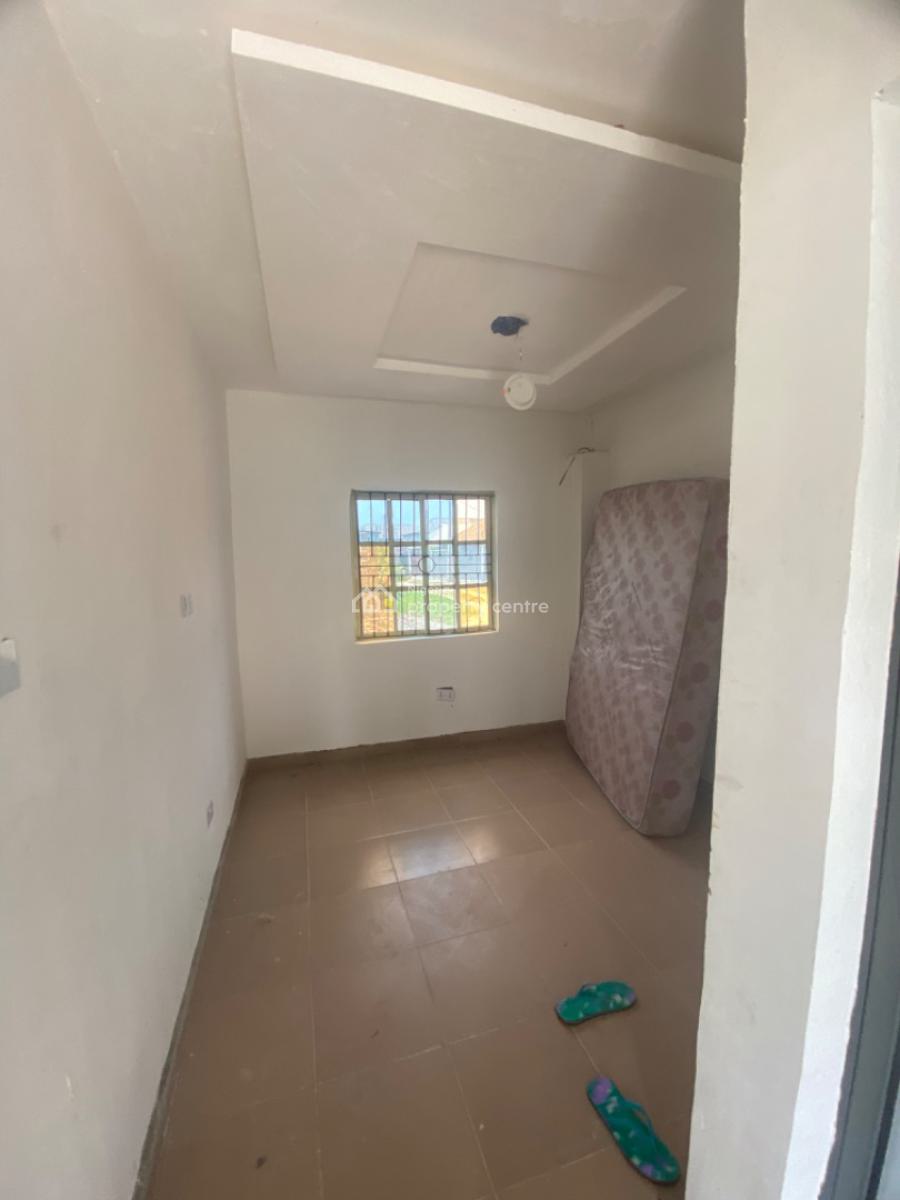 Luxuriously Spacious Mini Flat, No. 14b, Femi Street, Abijo, Lekki, Lagos, Mini Flat (room and Parlour) for Rent