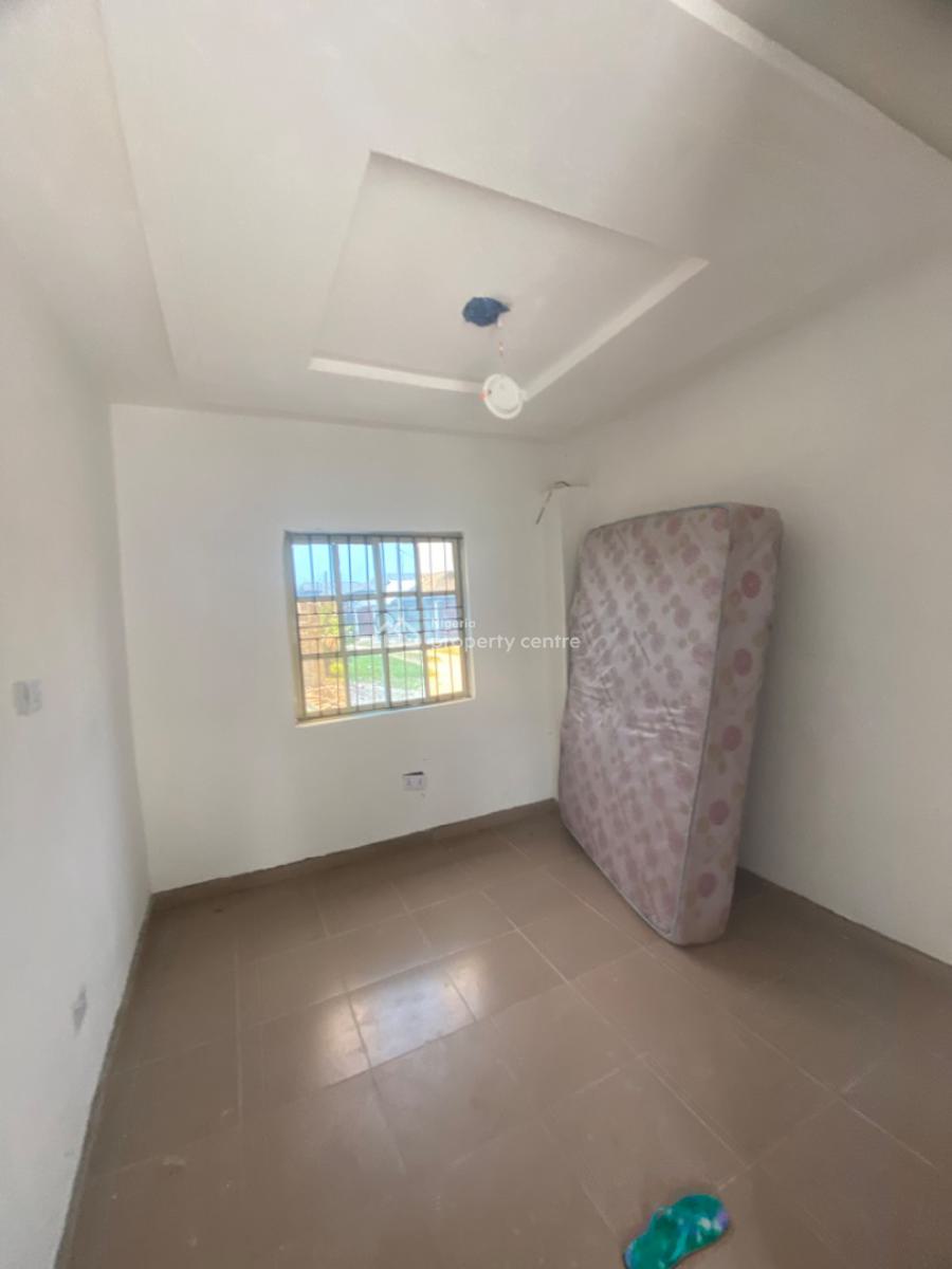 Luxuriously Spacious Mini Flat, No. 14b, Femi Street, Abijo, Lekki, Lagos, Mini Flat (room and Parlour) for Rent