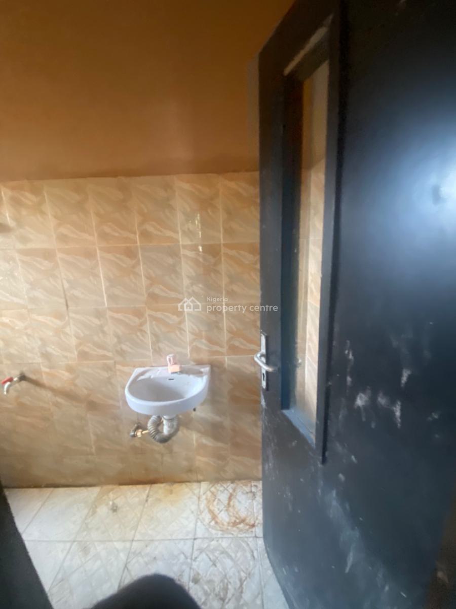 Luxuriously Spacious Spacious Self Contain, No. 14b, Femi Street, Bogije, Ibeju Lekki, Lagos, Self Contain (single Rooms) for Rent