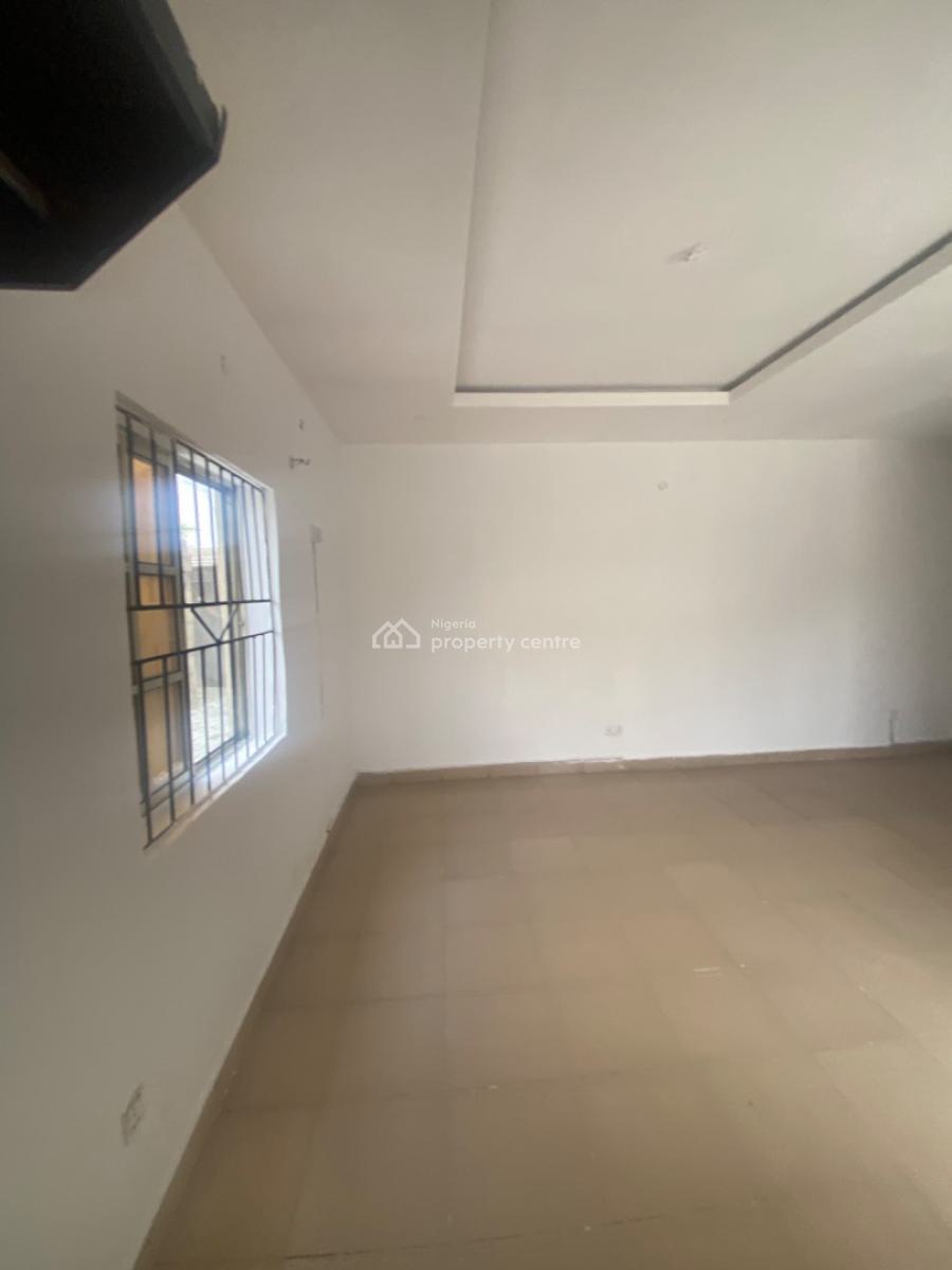 Luxuriously Spacious Self Contain, No. 14b, Femi Street, Sangotedo, Ibeju Lekki, Lagos, Self Contain (single Rooms) for Rent