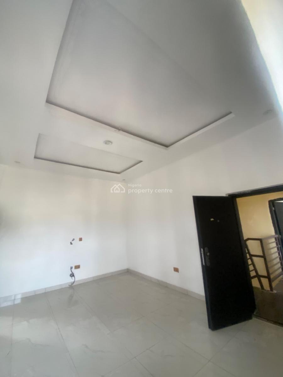 Luxuriously Spacious Standard Mini Flat, No. 14b, Femi Street, Awoyaya, Ibeju Lekki, Lagos, Mini Flat (room and Parlour) for Rent