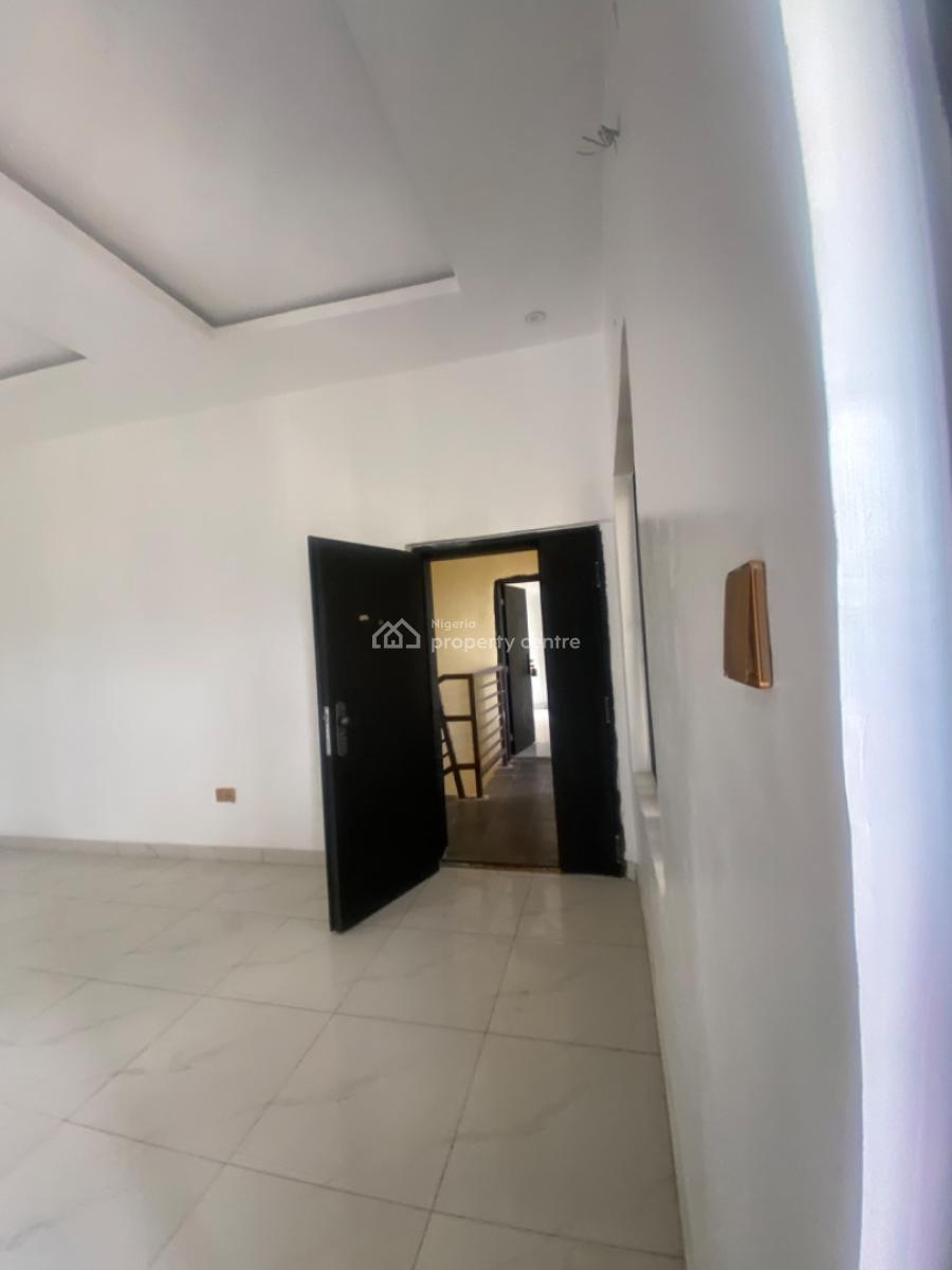 Luxuriously Spacious Standard Mini Flat, No. 14b, Femi Street, Awoyaya, Ibeju Lekki, Lagos, Mini Flat (room and Parlour) for Rent