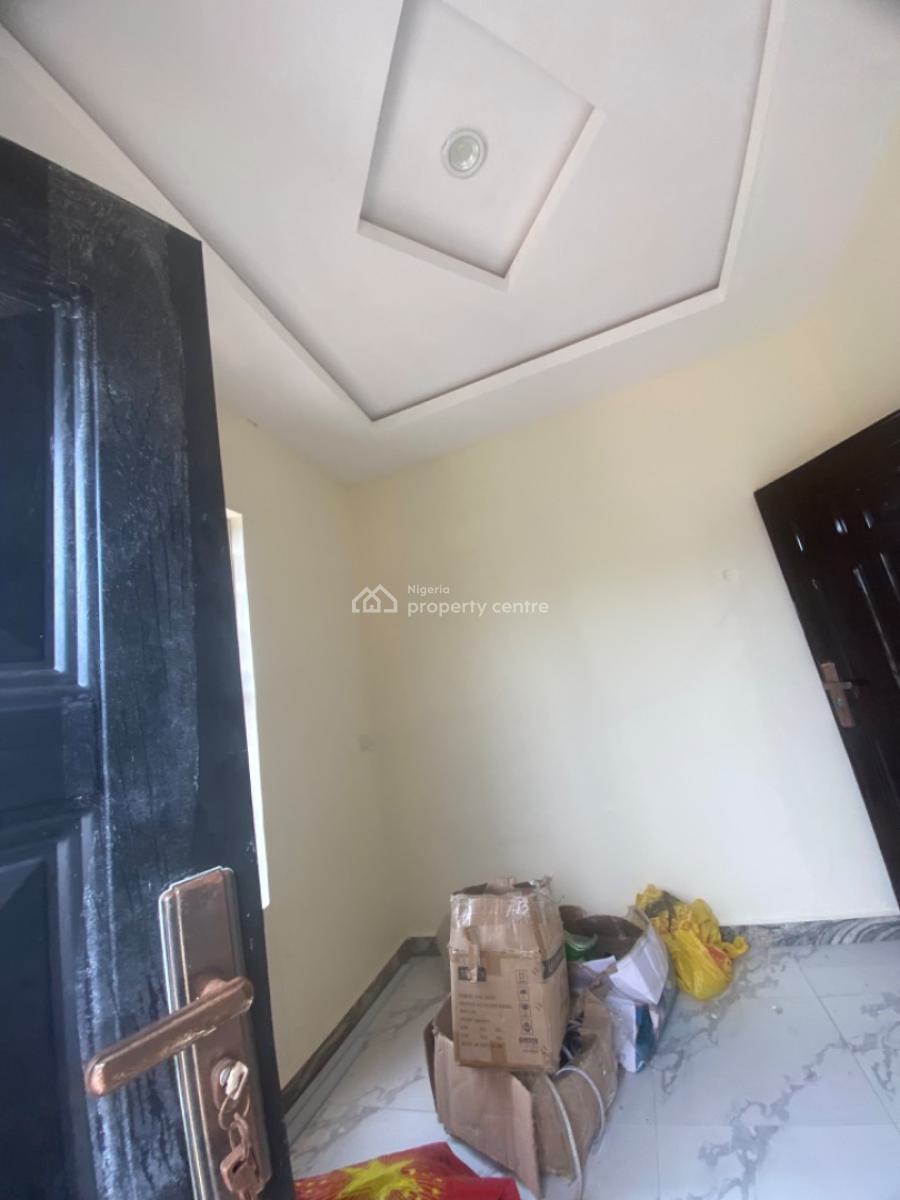 Luxuriously Spacious Nice Self Contain, No 25 Omolola Close, Awoyaya, Ibeju Lekki, Lagos, Self Contain (single Rooms) for Rent