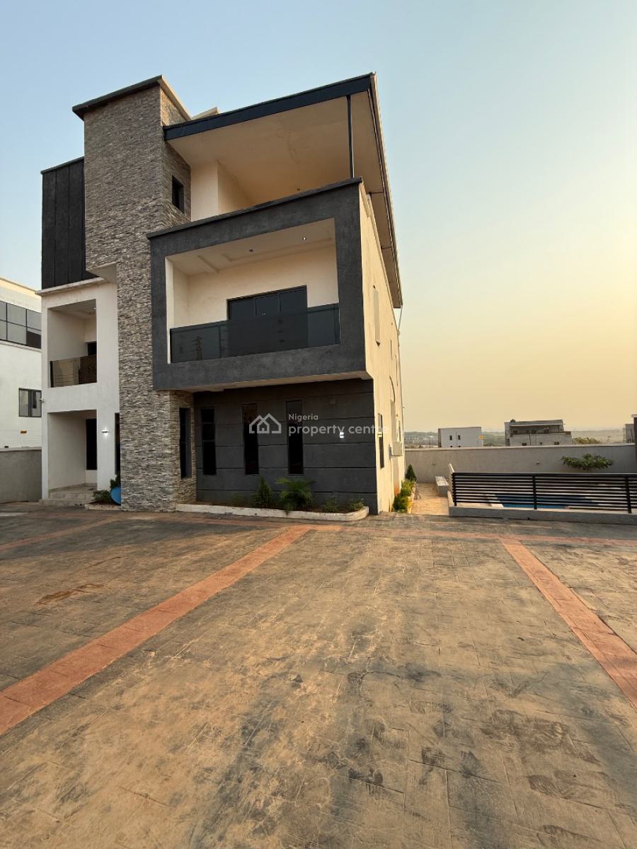 For Sale Distress 5 Bedroom Fully Detached Duplex Ochacho Estate