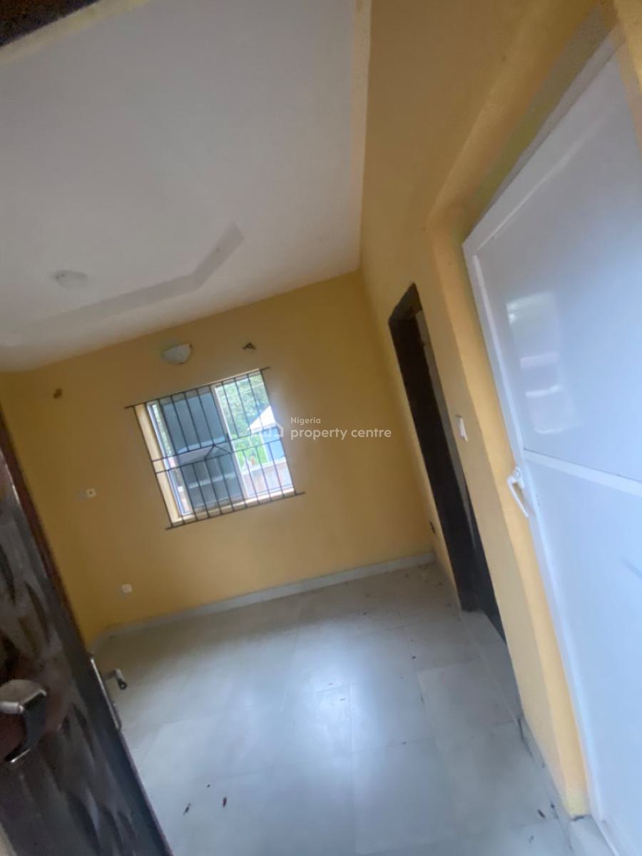 Luxuriously Spacious Nice Self Contain, No 4 Rafiu Street, Onosa, Ibeju Lekki, Lagos, Self Contain (single Rooms) for Rent