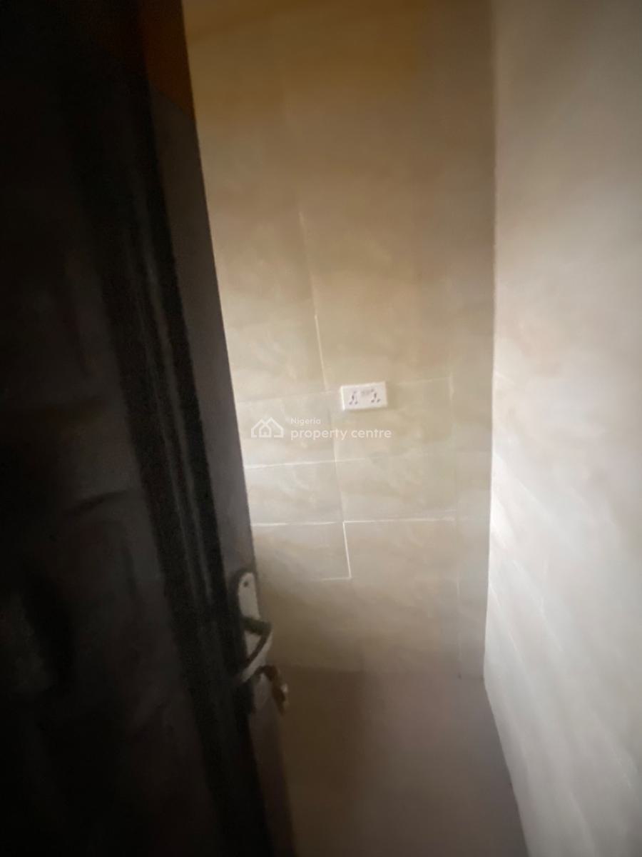 Luxuriously Spacious Nice Self Contain, No 4 Rafiu Street, Onosa, Ibeju Lekki, Lagos, Self Contain (single Rooms) for Rent