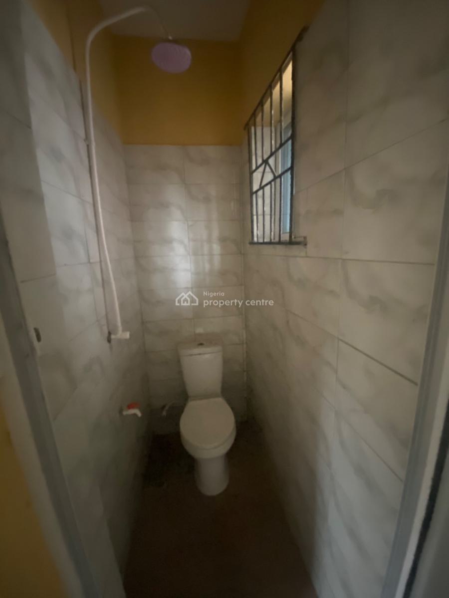Luxuriously Spacious Nice Self Contain, No 4 Rafiu Street, Onosa, Ibeju Lekki, Lagos, Self Contain (single Rooms) for Rent