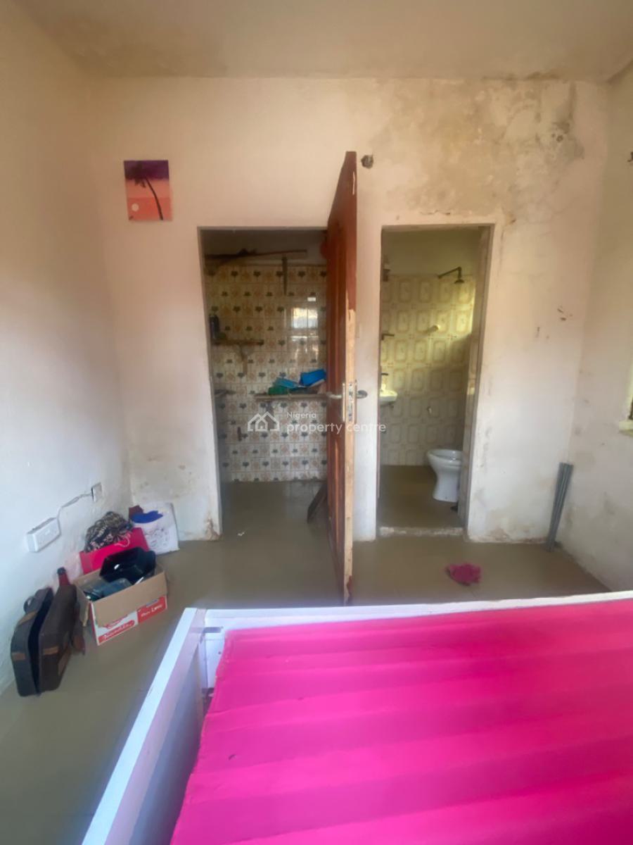 Luxuriously Spacious Nice Self Contain, No. 4, Rafiu Street, Sangotedo, Ajah, Lagos, Self Contain (single Rooms) for Rent