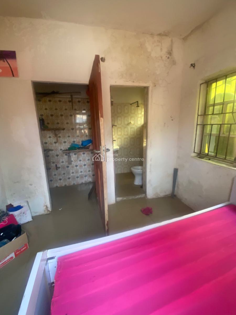 Luxuriously Spacious Nice Self Contain, No. 4, Rafiu Street, Sangotedo, Ajah, Lagos, Self Contain (single Rooms) for Rent