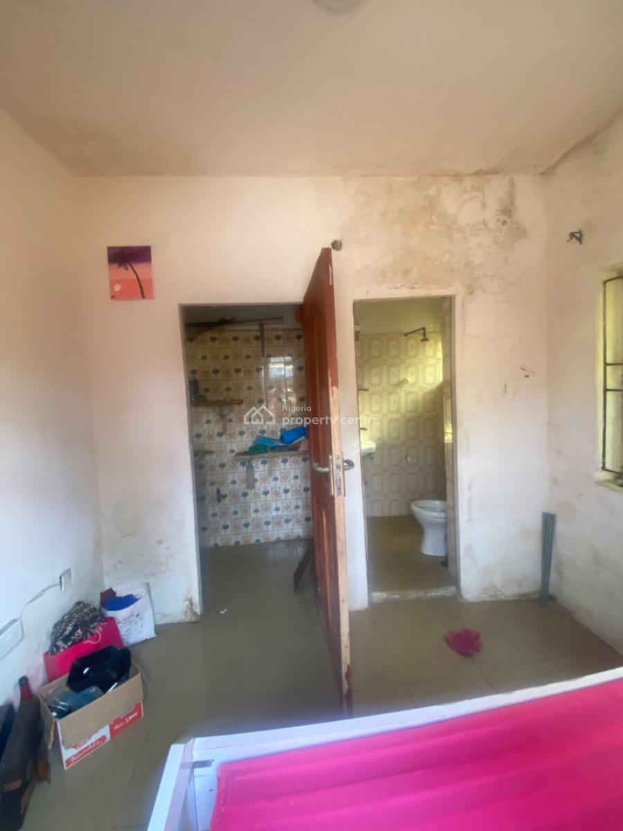 Luxuriously Spacious Nice Self Contain, No. 4, Rafiu Street, Sangotedo, Ajah, Lagos, Self Contain (single Rooms) for Rent