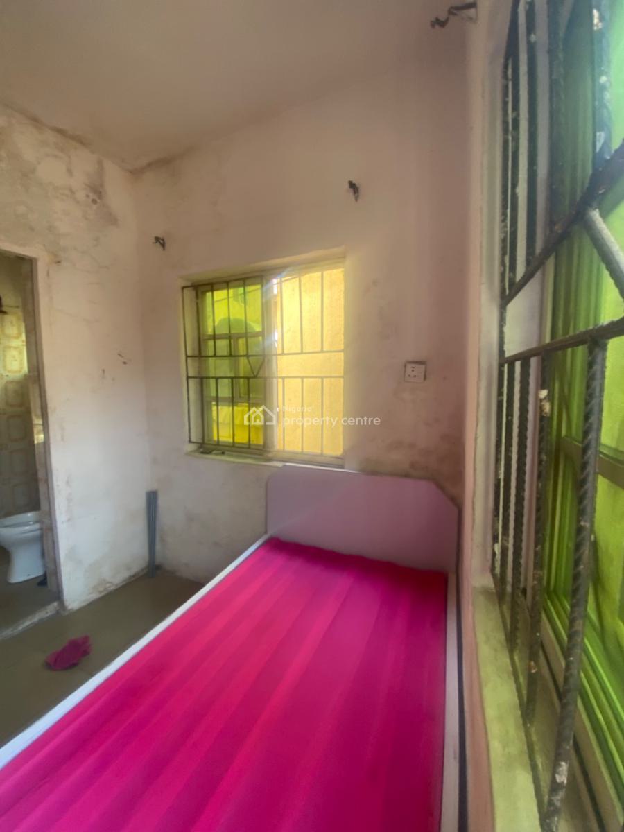 Luxuriously Spacious Nice Self Contain, No. 4, Rafiu Street, Sangotedo, Ajah, Lagos, Self Contain (single Rooms) for Rent