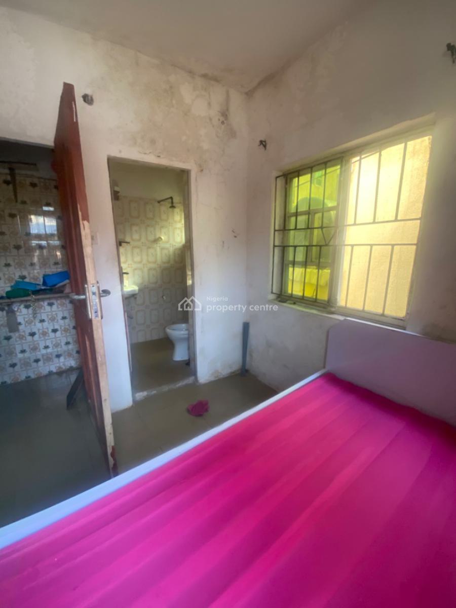 Luxuriously Spacious Nice Self Contain, No. 4, Rafiu Street, Sangotedo, Ajah, Lagos, Self Contain (single Rooms) for Rent