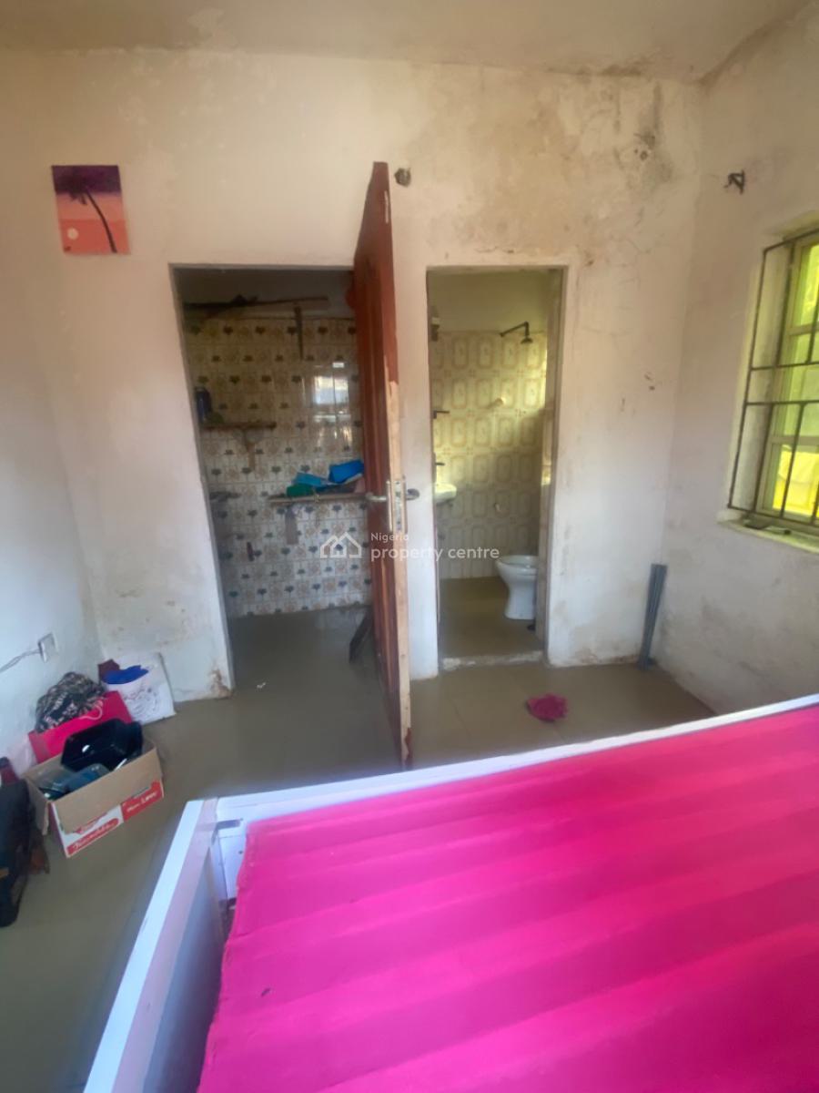 Luxuriously Spacious Nice Self Contain, No. 4, Rafiu Street, Sangotedo, Ajah, Lagos, Self Contain (single Rooms) for Rent