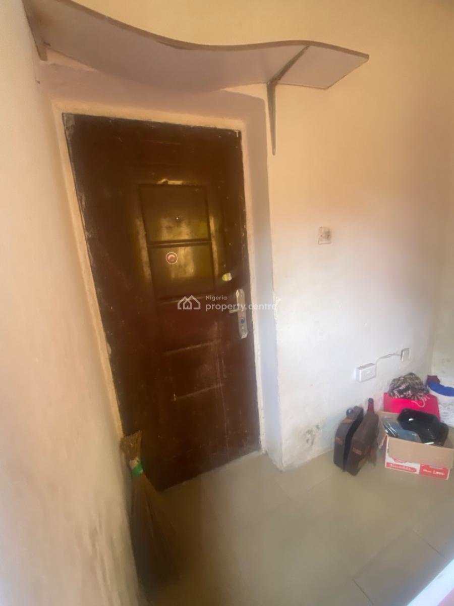 Luxuriously Spacious Nice Self Contain, No. 4, Rafiu Street, Sangotedo, Ajah, Lagos, Self Contain (single Rooms) for Rent