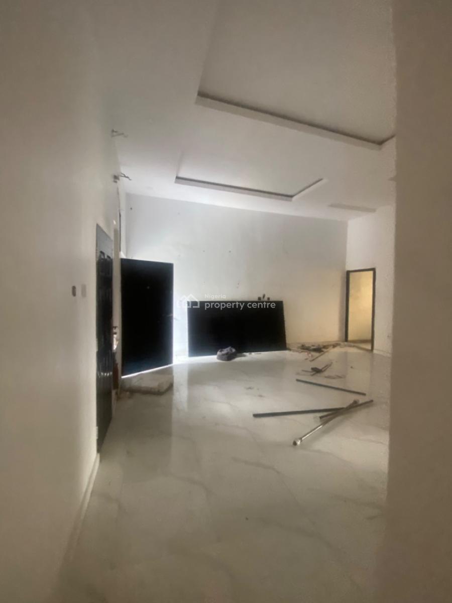 Luxuriously Spacious Nice 2 Bedroom Flat, No. 4, Rafiu Street, Sangotedo, Ajah, Lagos, House for Rent