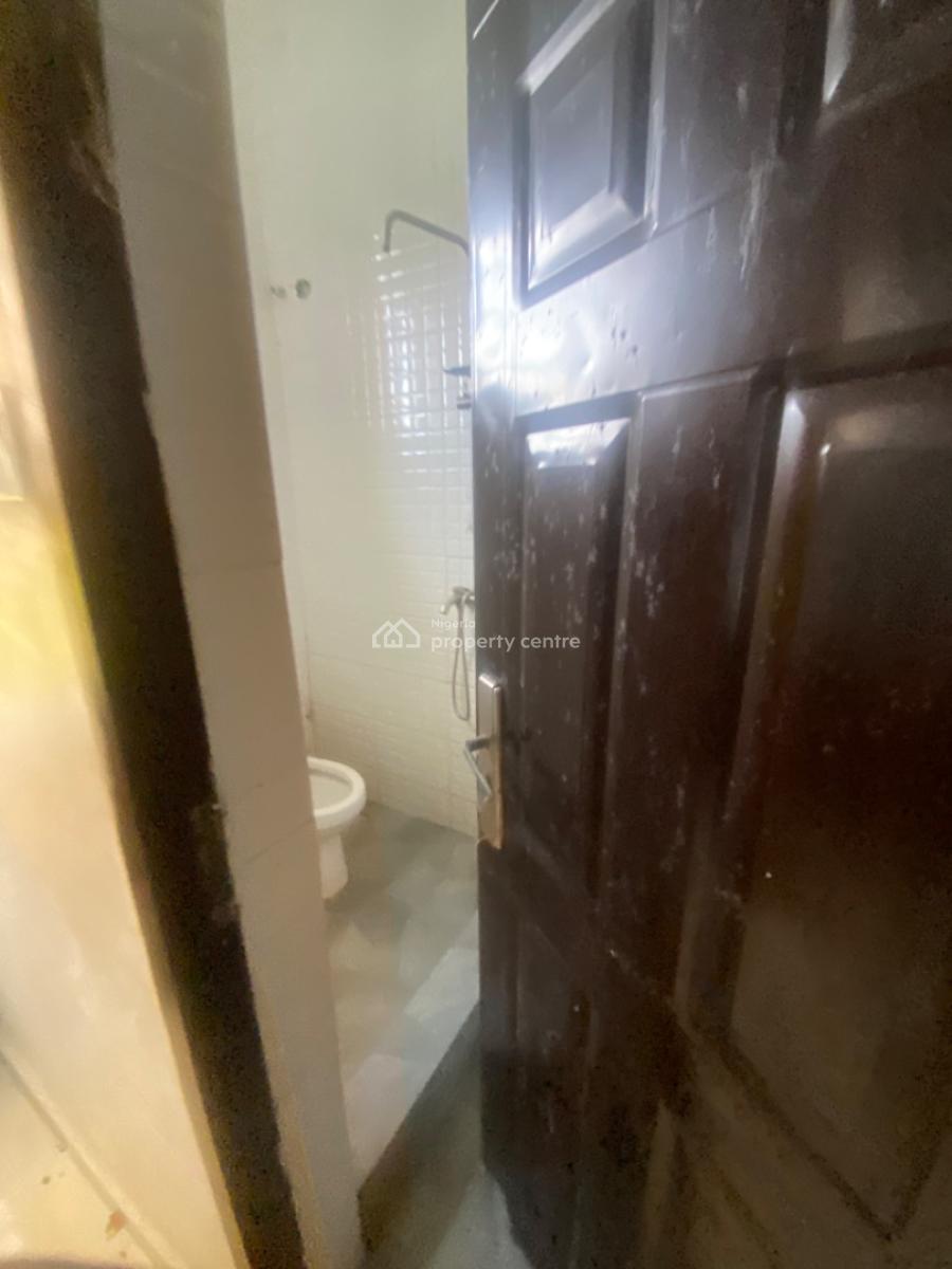 Luxuriously Spacious Nice 2 Bedroom Flat, No. 4, Rafiu Street, Sangotedo, Ajah, Lagos, House for Rent