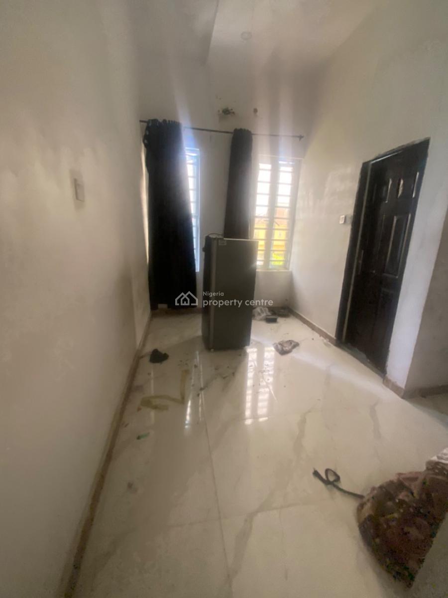 Luxuriously Spacious Nice 2 Bedroom Flat, No. 4, Rafiu Street, Sangotedo, Ajah, Lagos, House for Rent